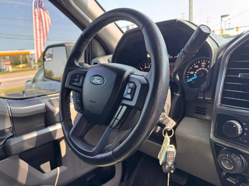 Used 2018 Ford F150 XLT w/ Equipment Group 302A Luxury AWD/4WD image 35