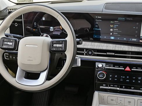 New 2025 Hyundai Santa Fe Calligraphy image 14