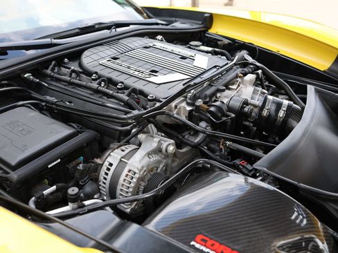 Used 2016 Chevrolet Corvette Z06 w/ 2LZ Preferred Equipment Group image 69