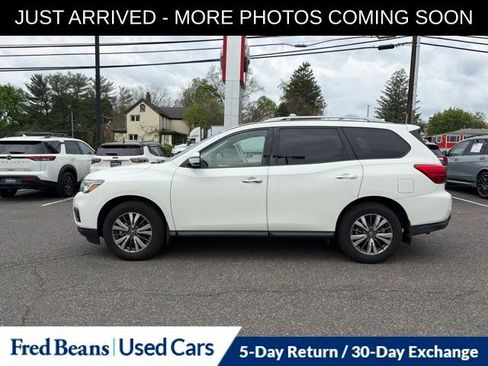 Used 2019 Nissan Pathfinder SV AWD/4WD image 4