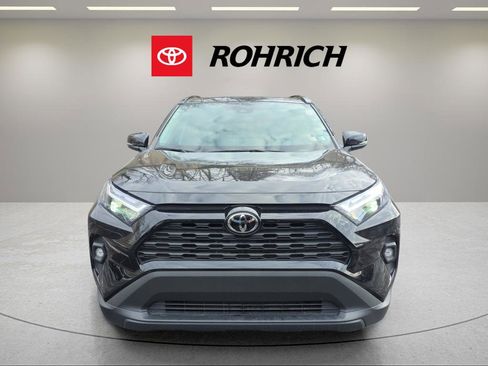Used 2023 Toyota RAV4 XLE Premium image 2