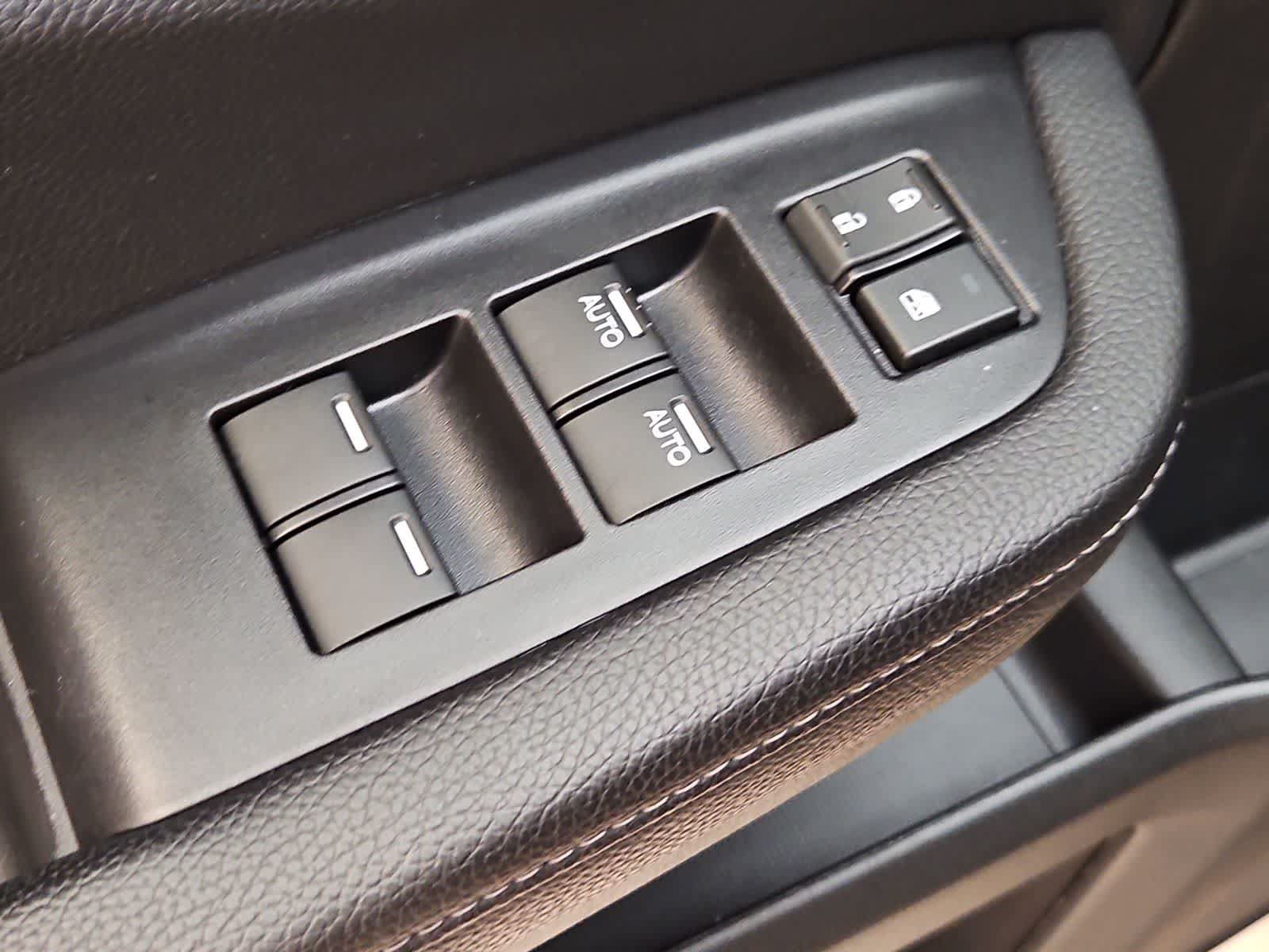 Certified 2024 Honda Passport EX-L image 17