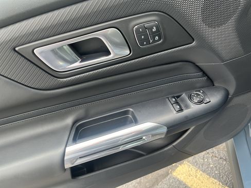 Used 2025 Ford Mustang Premium image 15