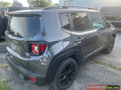 Used 2023 Jeep Renegade Altitude w/ Convenience Group I AWD/4WD image 3