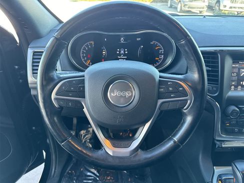 Certified 2020 Jeep Grand Cherokee Laredo image 23