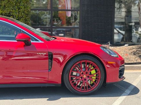 Used 2023 Porsche Panamera 4S w/ Premium Package image 23