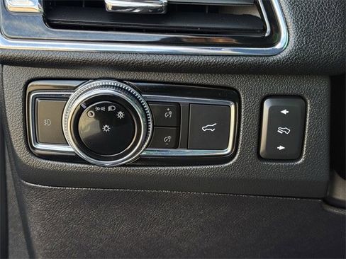 Used 2021 Lincoln Navigator L Reserve image 22