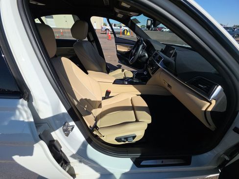 Used 2017 BMW 340i xDrive Sedan image 6