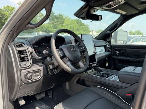 New 2026 RAM 2500 Limited AWD/4WD image 15