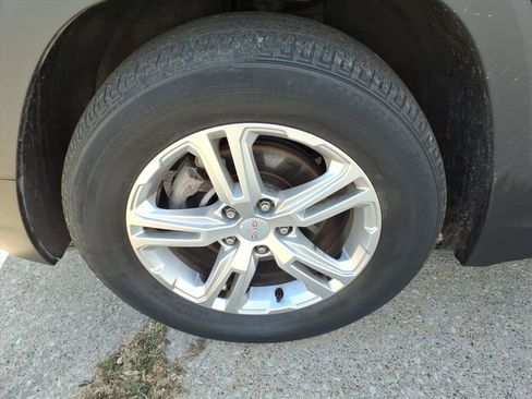 Used 2018 GMC Terrain SLE image 31