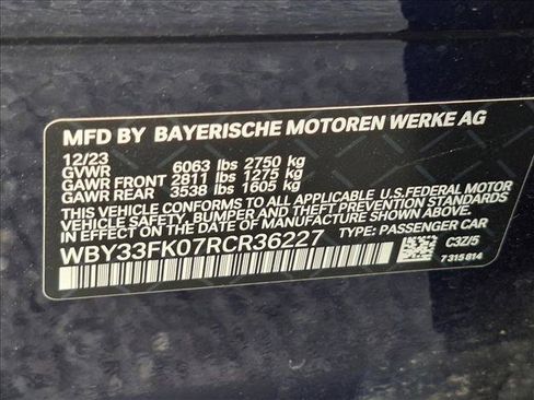 Used 2024 BMW i5 eDrive40i w/ Convenience Package RWD image 15