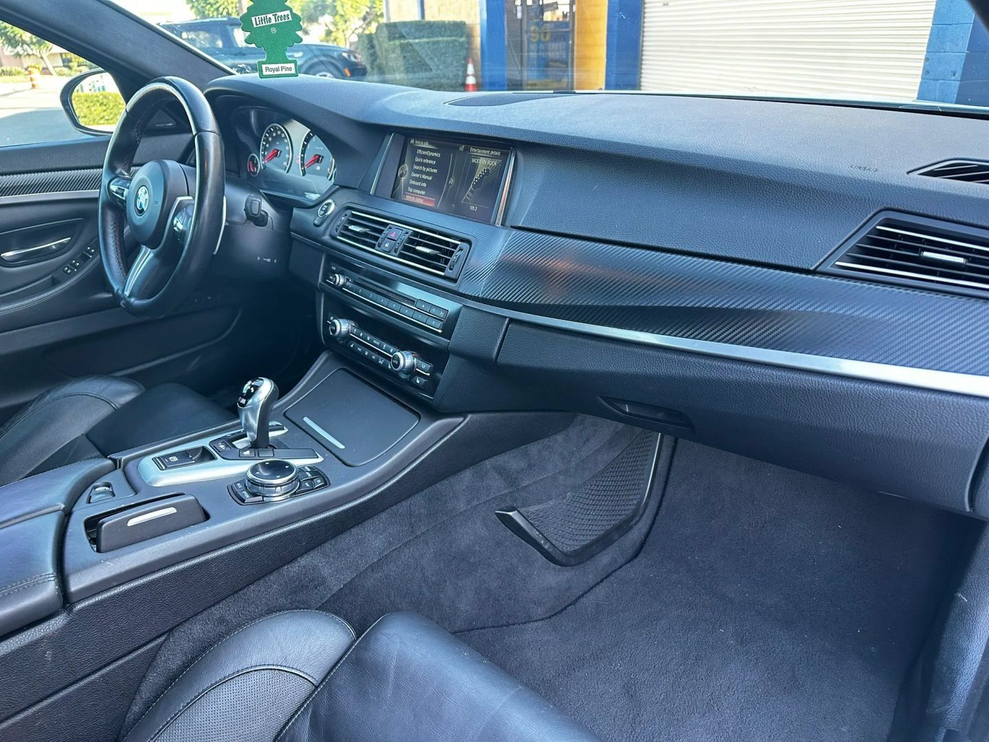 Used 2014 BMW M5 RWD image 18