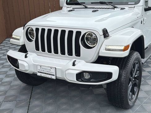 Used 2022 Jeep Wrangler Unlimited Sahara AWD/4WD image 20