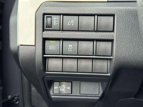 Used 2024 Toyota Tacoma TRD Sport image 17