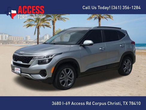 Used 2023 Kia Seltos S w/ Navigation Package FWD image 4