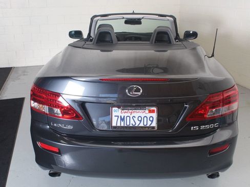 Used 2010 Lexus IS 250C w/ Luxury Pkg RWD image 4