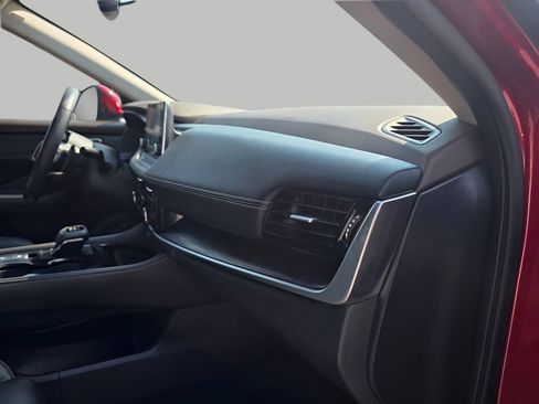 Used 2021 Nissan Rogue SL FWD image 13
