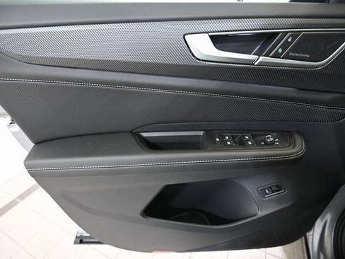 New 2026 Volkswagen Atlas Cross Sport SEL Premium R-Line image 23