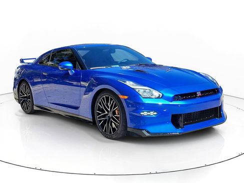 Used 2024 Nissan GT-R w/ Floor Mat Package AWD/4WD image 1