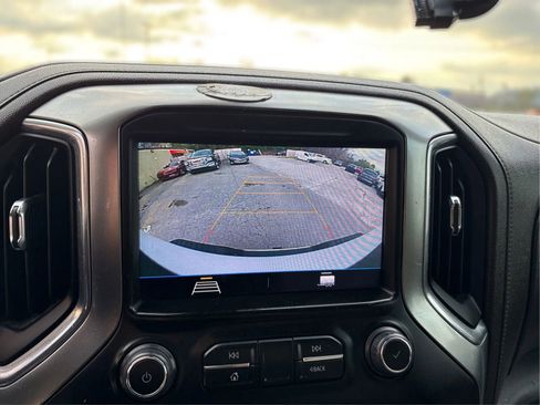 Used 2022 Chevrolet Silverado 2500 LT w/ Convenience Package image 30