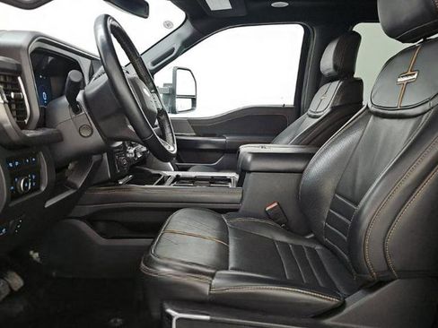 Used 2023 Ford F350 Platinum w/ Tremor Off-Road Package AWD/4WD image 3
