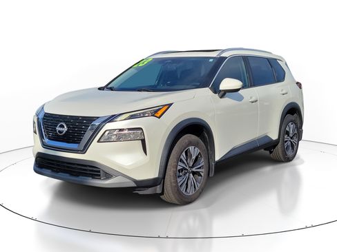 Used 2023 Nissan Rogue SV w/ SV Premium B Package FWD image 3