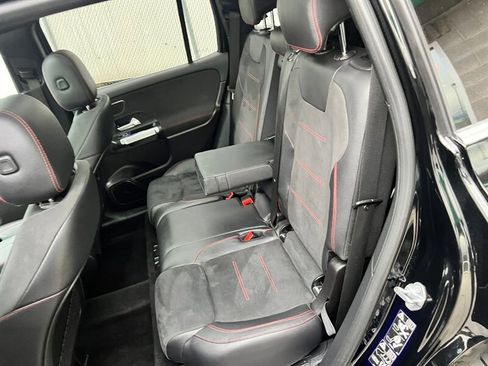 Used 2020 Mercedes-Benz GLB 250 4MATIC w/ AMG Line image 22