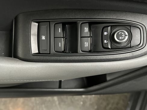 Used 2024 Subaru Outback Premium image 18