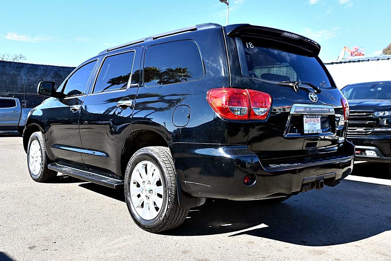 Used 2013 Toyota Sequoia Platinum AWD/4WD image 5