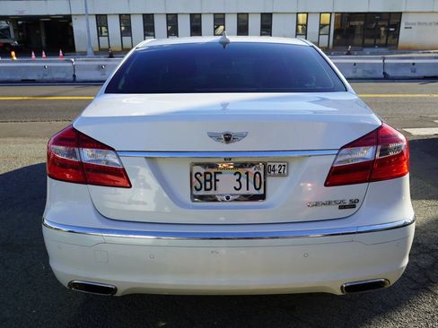 Used 2013 Hyundai Genesis 5.0 R-Spec RWD image 24