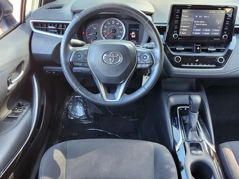 Used 2022 Toyota Corolla SE image 8