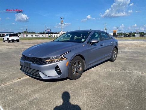Used 2021 Kia K5 LXS FWD image 3