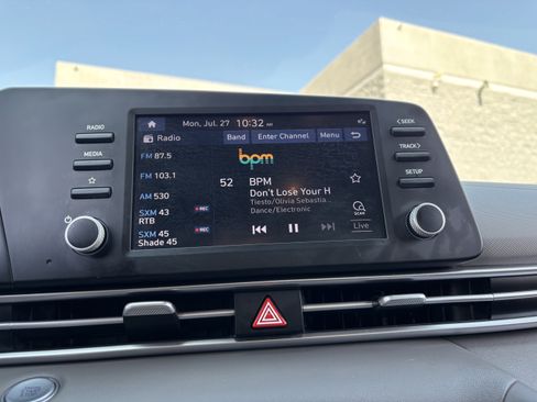 Used 2023 Hyundai Elantra SEL FWD image 21