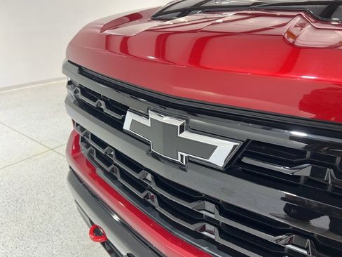 Used 2024 Chevrolet Silverado 1500 LT Trail Boss w/ Convenience Package II image 28