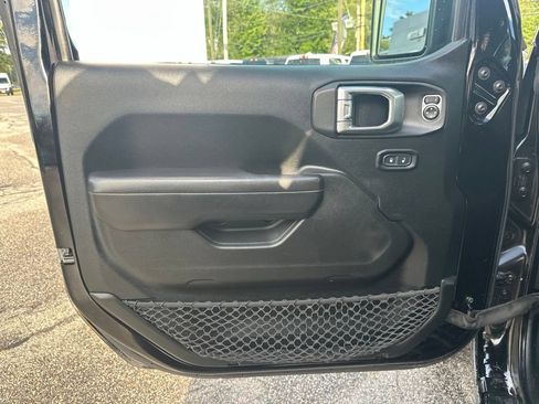 Used 2020 Jeep Wrangler Sport AWD/4WD image 14