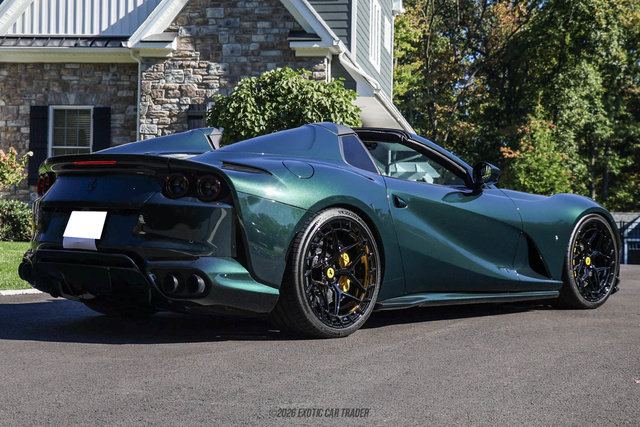 Used 2021 Ferrari 812 GTS RWD image 7