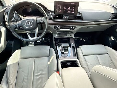 Used 2025 Audi Q5 e Premium AWD/4WD image 15