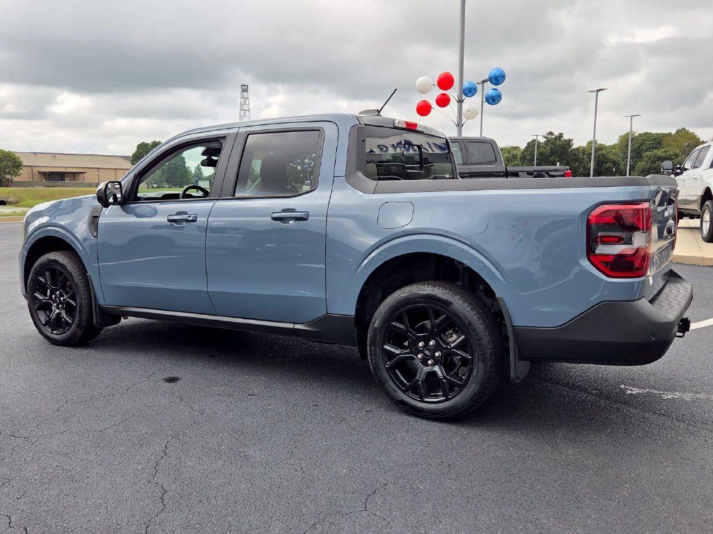 Used 2025 Ford Maverick Lariat w/ Black Appearance Package AWD/4WD image 7