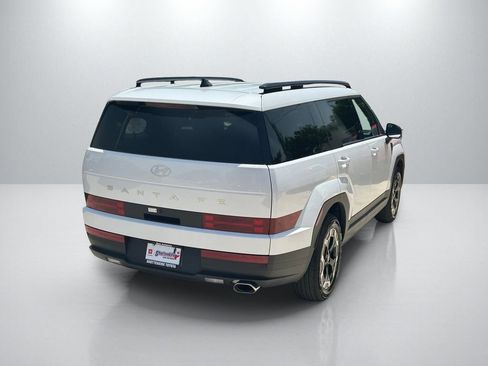 Used 2026 Hyundai Santa Fe SEL FWD image 5