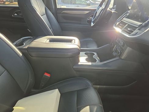 Used 2021 Chevrolet Tahoe RST w/ Luxury Package image 5