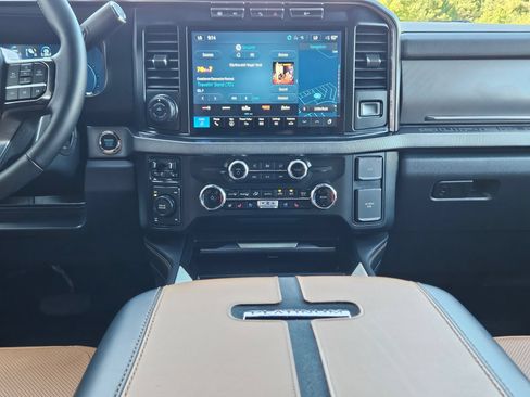 Used 2024 Ford F250 Platinum AWD/4WD image 10