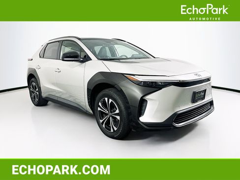 Used 2024 Toyota bZ4X XLE w/ Weather Package image 1