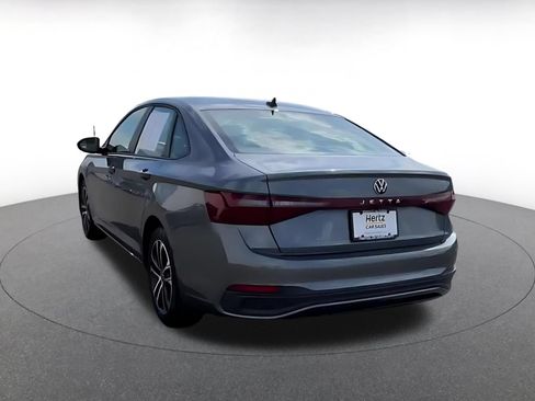 Used 2025 Volkswagen Jetta Sport FWD image 11