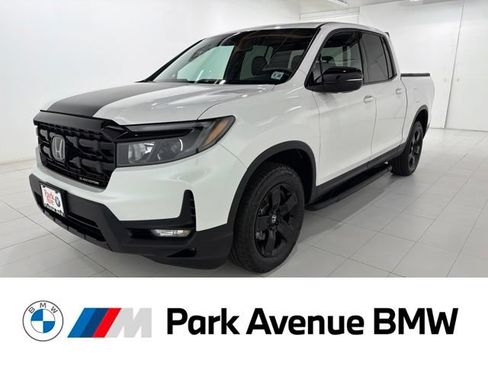 Used 2025 Honda Ridgeline Black Edition image 1