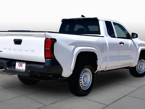 Used 2024 Toyota Tacoma SR image 12