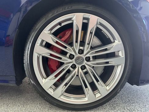 Used 2021 Audi S6 Prestige w/ Prestige Package image 25
