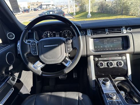 Used 2017 Land Rover Range Rover Supercharged image 16