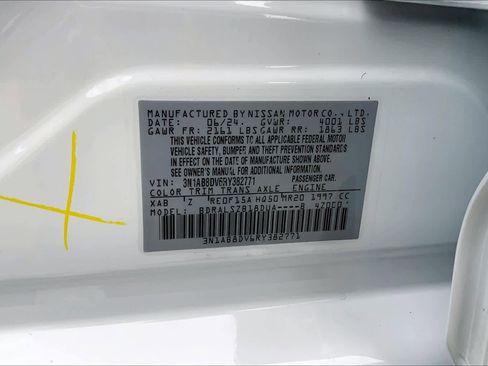 Used 2024 Nissan Sentra SR w/ SR Premium Package image 33