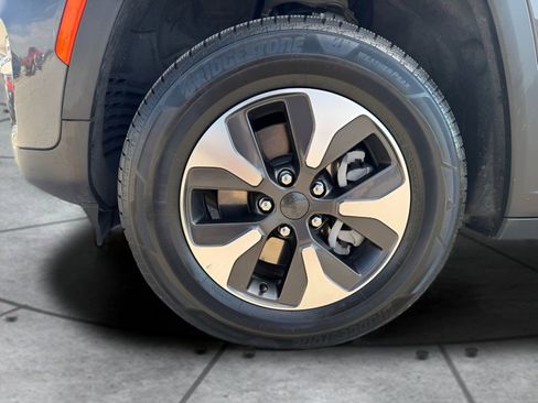 Used 2024 Jeep Grand Cherokee Limited 4xe image 31