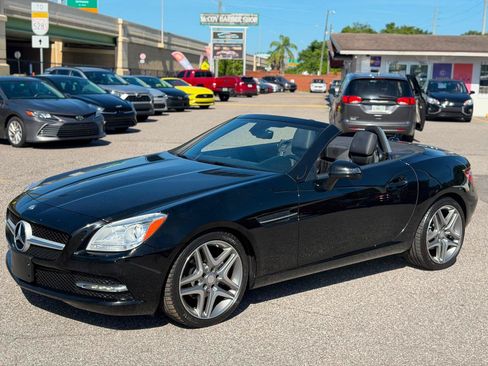 Used 2013 Mercedes-Benz SLK 250 image 7